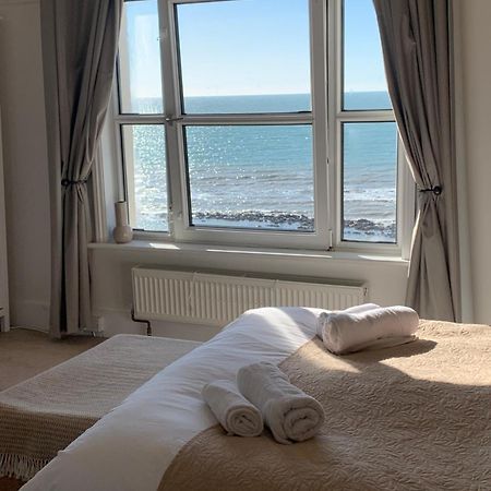 Beach View, 4 Bedroom House Opposite The Sea! Sleeps 10 Sandgate Esterno foto