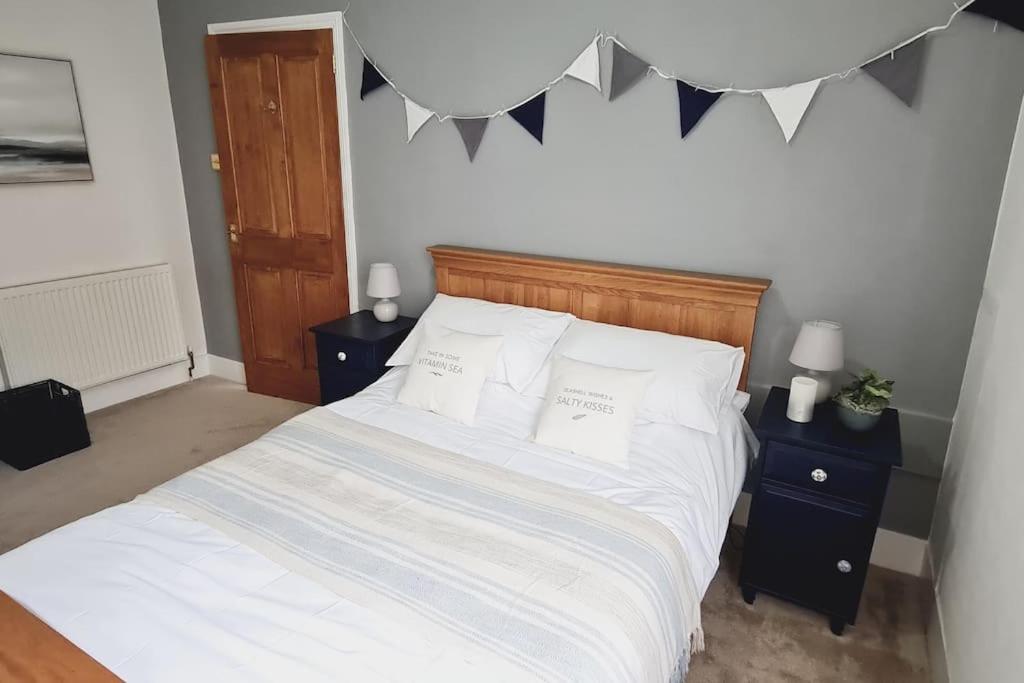 Beach View, 4 Bedroom House Opposite The Sea! Sleeps 10 Sandgate Esterno foto