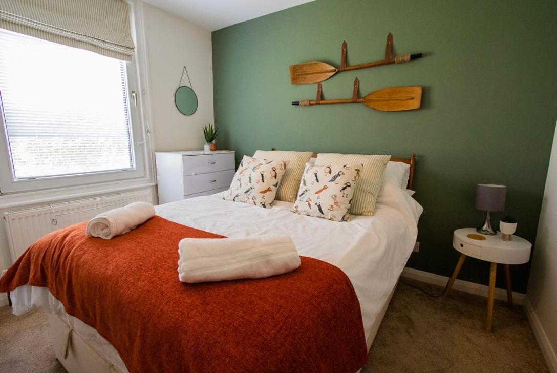 Beach View, 4 Bedroom House Opposite The Sea! Sleeps 10 Sandgate Esterno foto