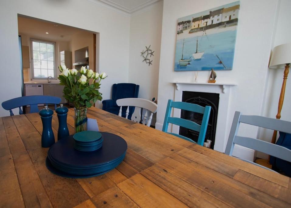 Beach View, 4 Bedroom House Opposite The Sea! Sleeps 10 Sandgate Esterno foto