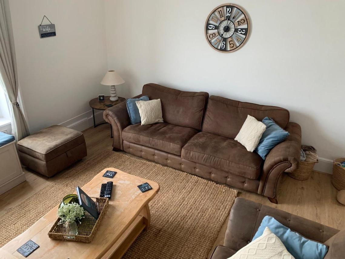 Beach View, 4 Bedroom House Opposite The Sea! Sleeps 10 Sandgate Esterno foto